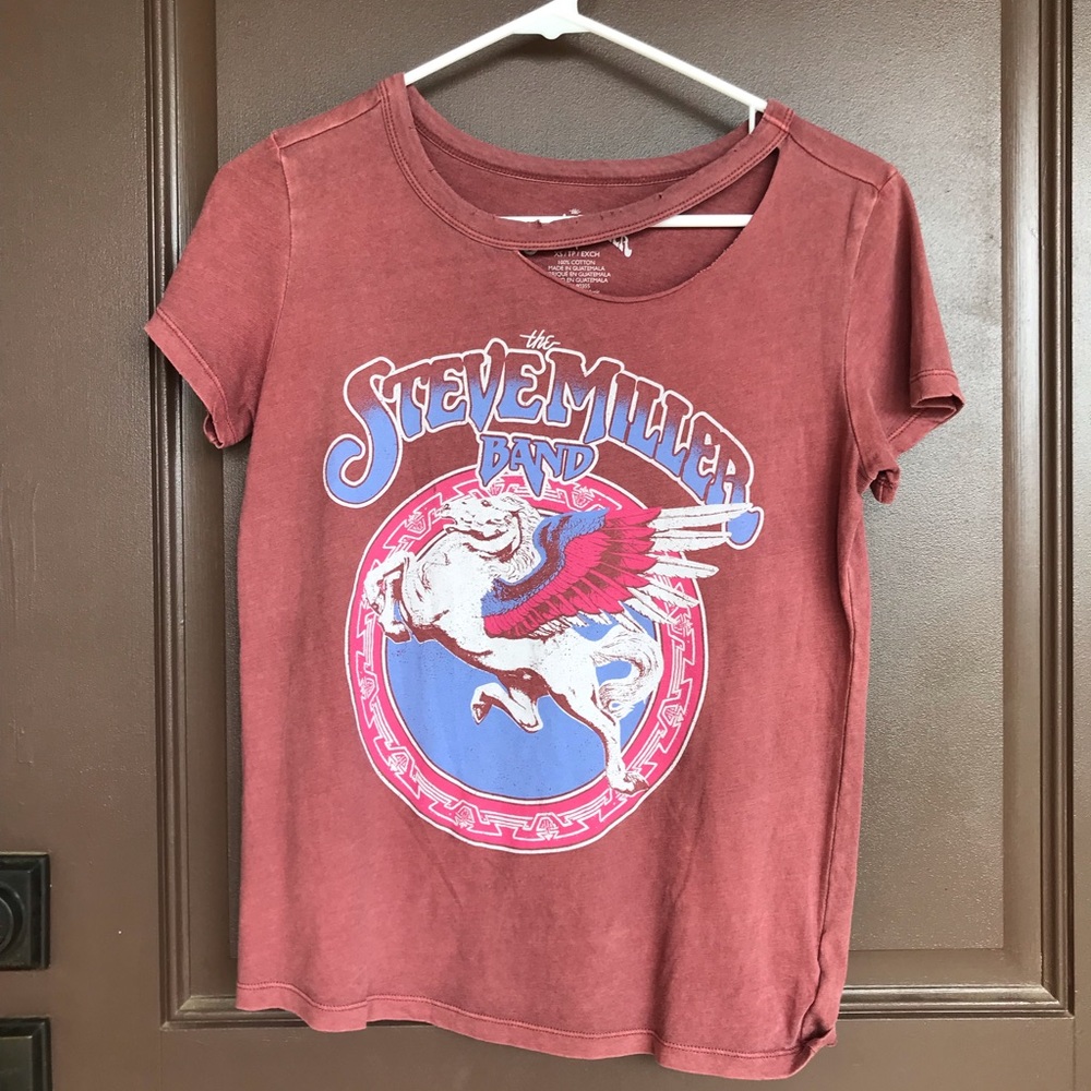 Graphic tee